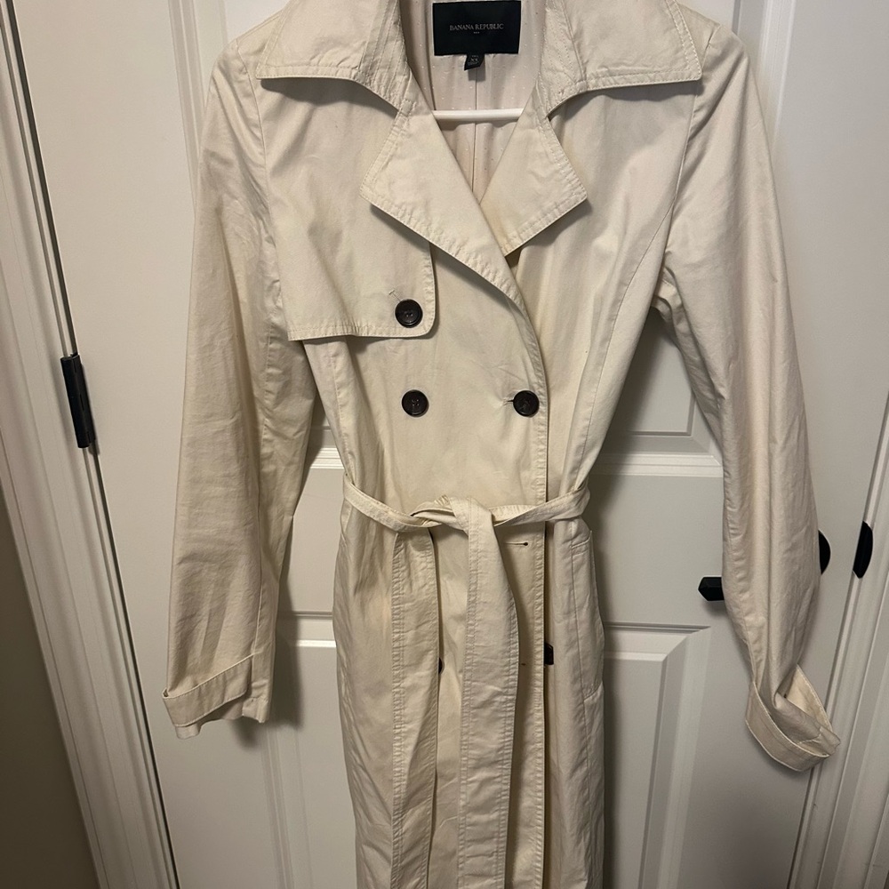 Banana Republic Cream Double-Breasted Trench Coat